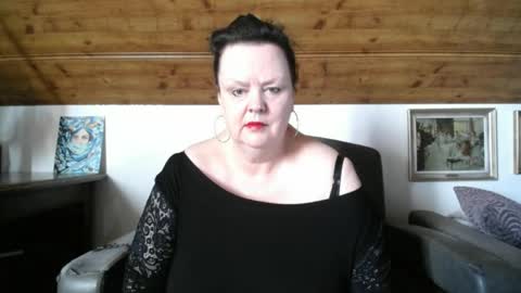 TiffanyMature online show from April 29, 7:24 am