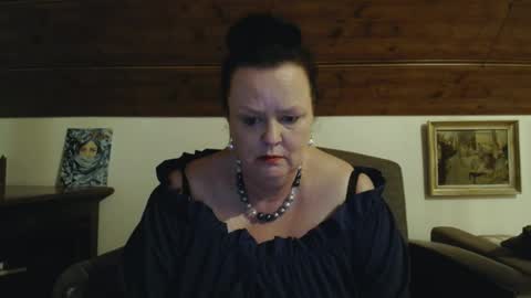 TiffanyMature online show from April 30, 8:14 pm