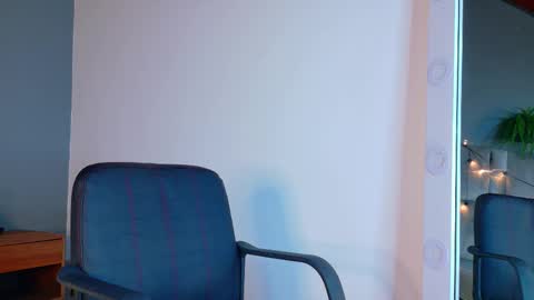 Tiffany  online show from March 9, 2:27 am