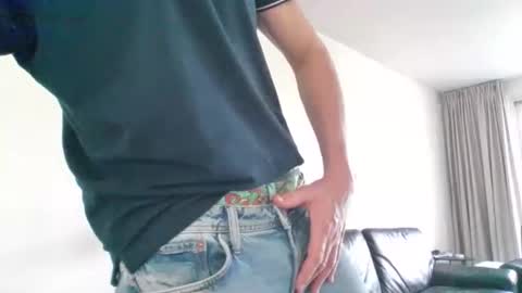 tigerjow941808 online show from March 9, 9:03 am