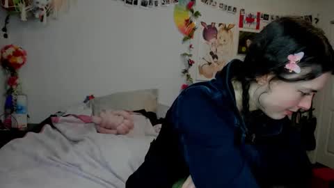 Snapshot of tiggerrosey chatting on January 2, 3:48 am   All my Links online show from January 2, 3:48 am