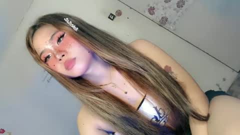 tight_elliana online show from April 29, 2:38 am