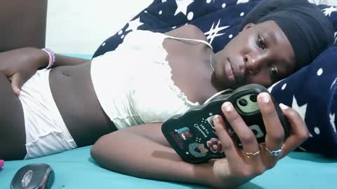 tight_pussie online show from July 2, 9:03 am