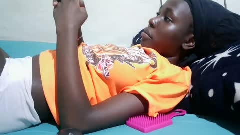 tight_pussie online show from June 24, 8:38 pm