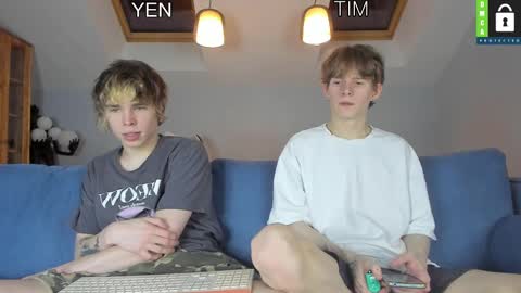 Snapshot of tim_milll chatting on March 11, 7:03 pm Tim online show from March 11, 7:03 pm