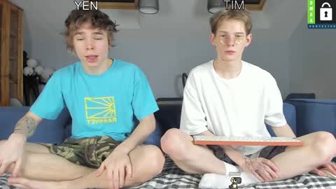 Snapshot of tim_milll chatting on February 5, 4:48 am Tim online show from February 5, 4:48 am