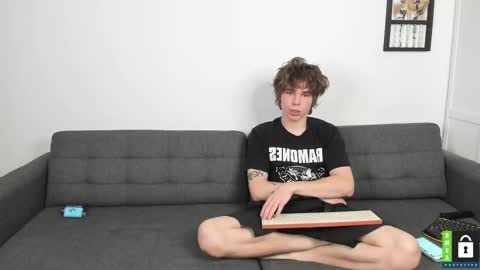 Snapshot of tim_milll chatting on October 11, 8:34 pm Tim online show from October 11, 8:34 pm