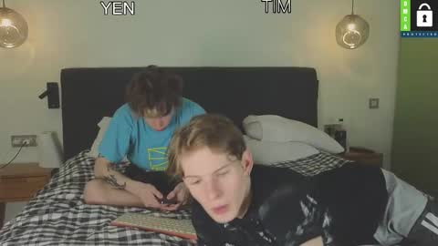 Snapshot of tim_milll chatting on March 6, 7:21 pm Tim online show from March 6, 7:21 pm