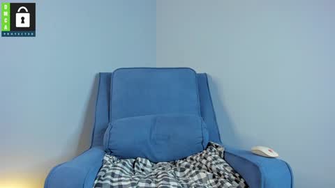 Snapshot of tim_milll chatting on December 14, 12:11 am Tim online show from December 14, 12:11 am