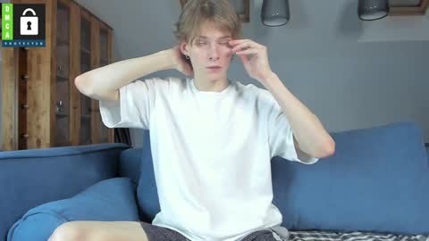 Snapshot of tim_milll chatting on December 16, 4:34 am Tim online show from December 16, 4:34 am