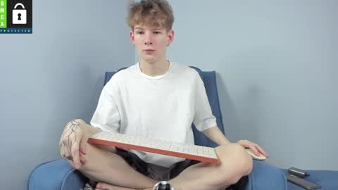 Snapshot of tim_milll chatting on January 3, 6:55 am Tim online show from January 3, 6:55 am