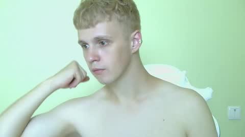 Snapshot of timkinky chatting on September 9, 10:15 am Tim WhiteS online show from September 9, 10:15 am