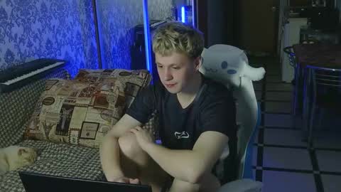 Tim WhiteS online show from March 12, 9:18 pm