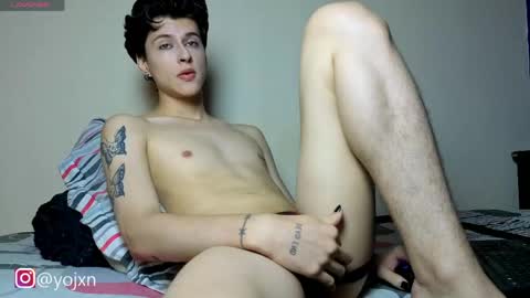 timmy  independent model  help me reach 50 thumbs up pls online show from May 2, 3:07 pm