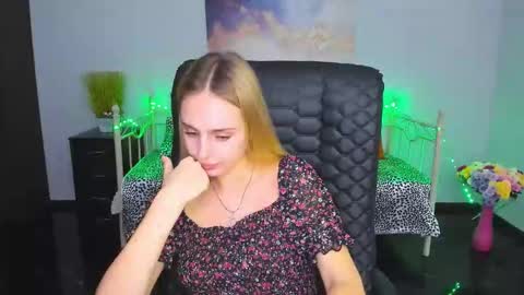 Tina online show from November 6, 2:09 pm