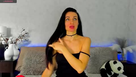 Tina online show from November 5, 11:12 am