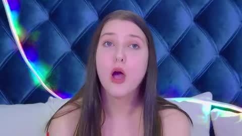 TinaBurton online show from November 19, 4:39 pm