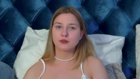 TinaBurton online show from April 29, 4:56 pm