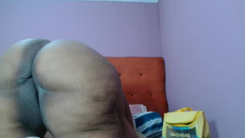tinagiant online show from June 18, 7:08 pm
