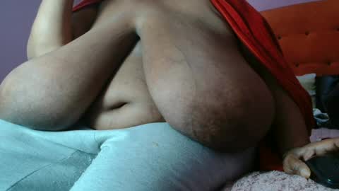 tinagiant online show from July 31, 1:56 pm
