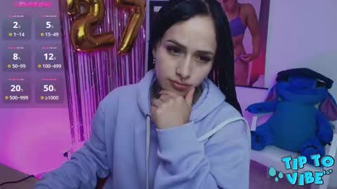 Snapshot of tinnadawson chatting on March 7, 7:05 pm I AM BELLA ----------- follow my IG TINNS 69 online show from March 7, 7:05 pm