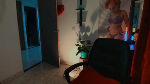 I AM BELLA  ----------- follow my  IG  TINNS 69 online show from March 17, 1:32 am