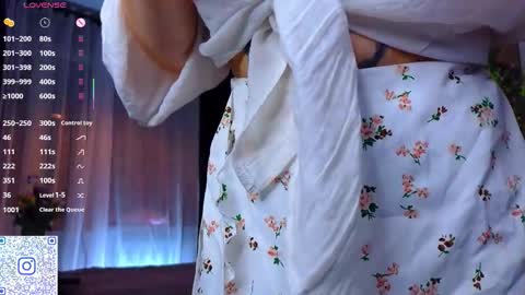 Molly online show from November 16, 4:20 pm