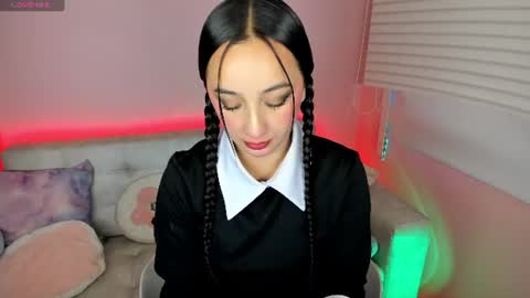 tiny_cora online show from June 28, 4:14 pm