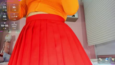 tiny_cora online show from January 17, 5:22 pm