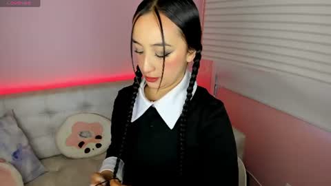 tiny_cora online show from June 14, 4:31 pm