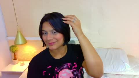 tiny_whore18 online show from May 2, 6:41 am