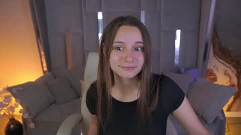 tinynataliee online show from July 23, 7:44 pm