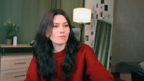 Polly online show from April 19, 1:45 pm