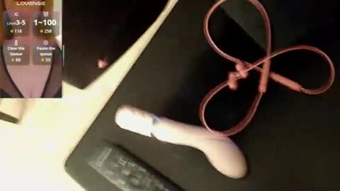 tittylandqc online show from March 13, 12:25 am