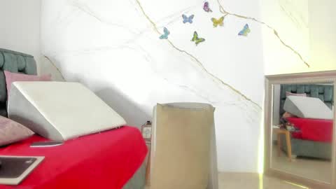 Tivizay online show from May 1, 2:00 pm