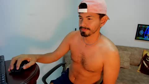 tj_detwailer online show from December 14, 6:02 am
