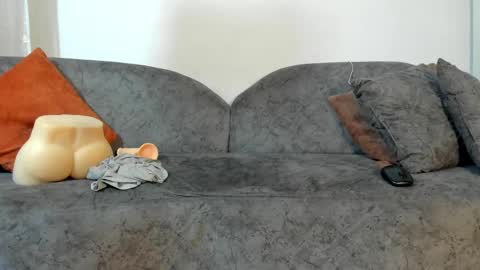 tj_detwailer online show from February 14, 8:42 am