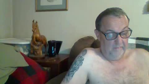 Vols online show from October 11, 1:10 am