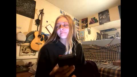 tohottohandletocoldtohold online show from March 17, 3:55 am