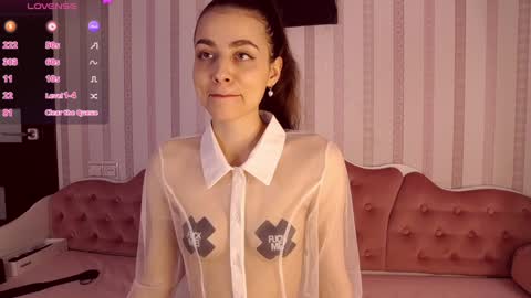 Alice online show from December 14, 4:08 pm