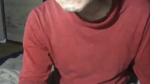 small man online show from December 1, 5:15 pm