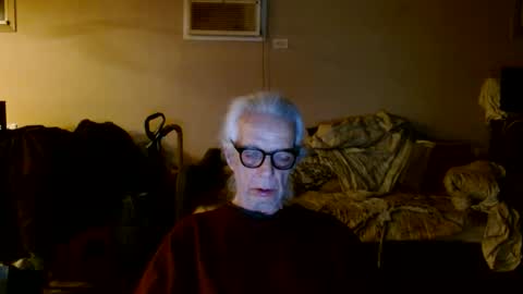 tom112292014 online show from May 1, 12:59 am