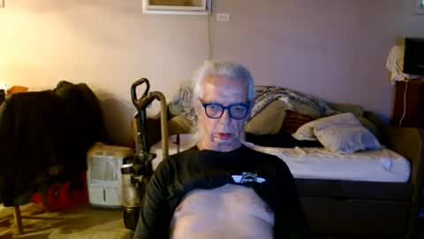 tom112292014 online show from July 1, 4:59 pm