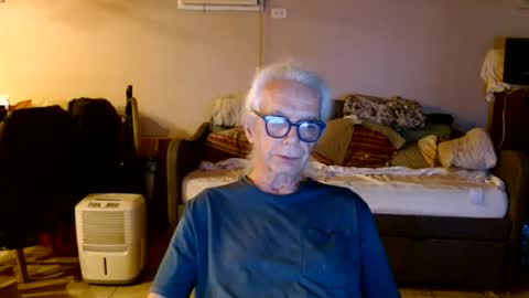 tom112292014 online show from July 15, 11:04 am