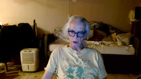 tom112292014 online show from July 14, 12:36 am