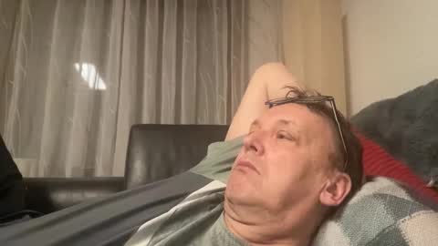 Tom online show from March 7, 7:14 pm