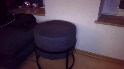 tom873828 online show from March 19, 8:25 pm