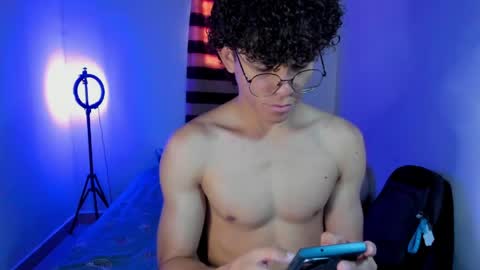 Tom Blue online show from April 27, 2:14 pm