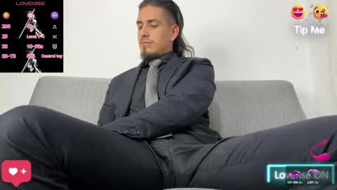 TOM online show from October 26, 2:45 am