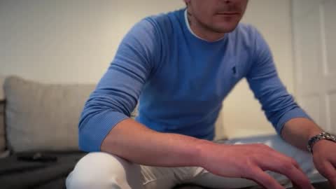 tom_ford93 online show from September 22, 2:10 pm